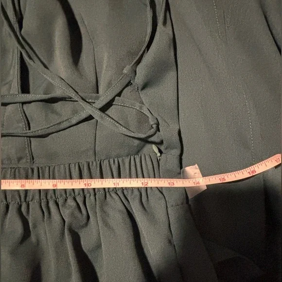 CHICME‎ Green Halter Jumpsuit with Flared High Leg Split Size M - Picture 9 of 12